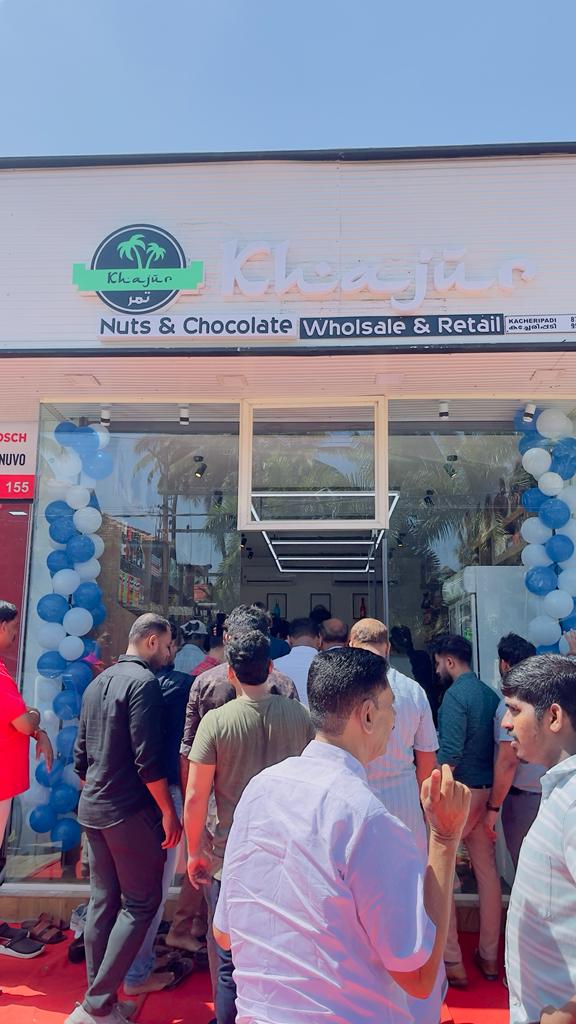 Khajur Nuts & Chocolate